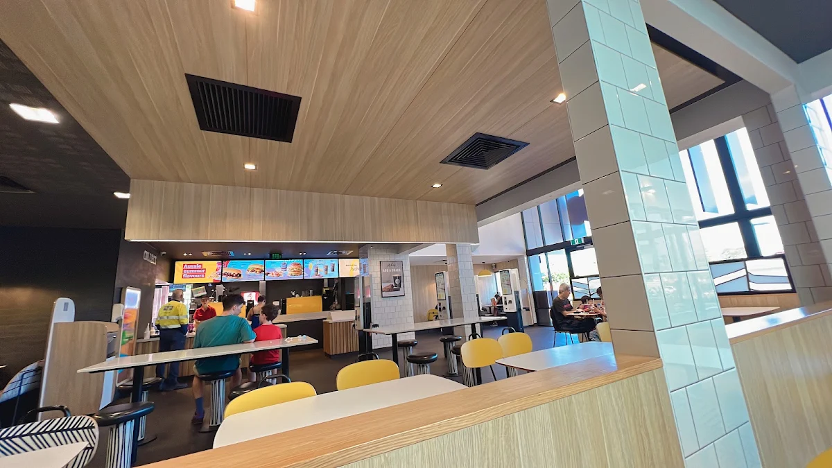 Vibe, McDonald's Newmarket II