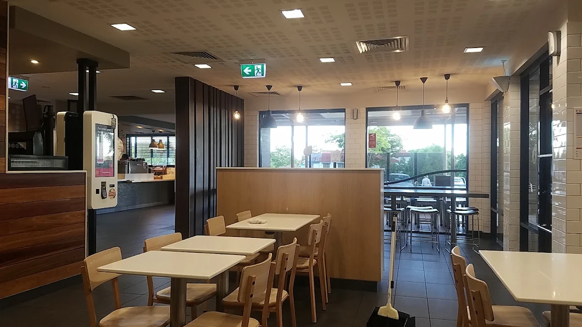 Vibe, McDonald's Newmarket II