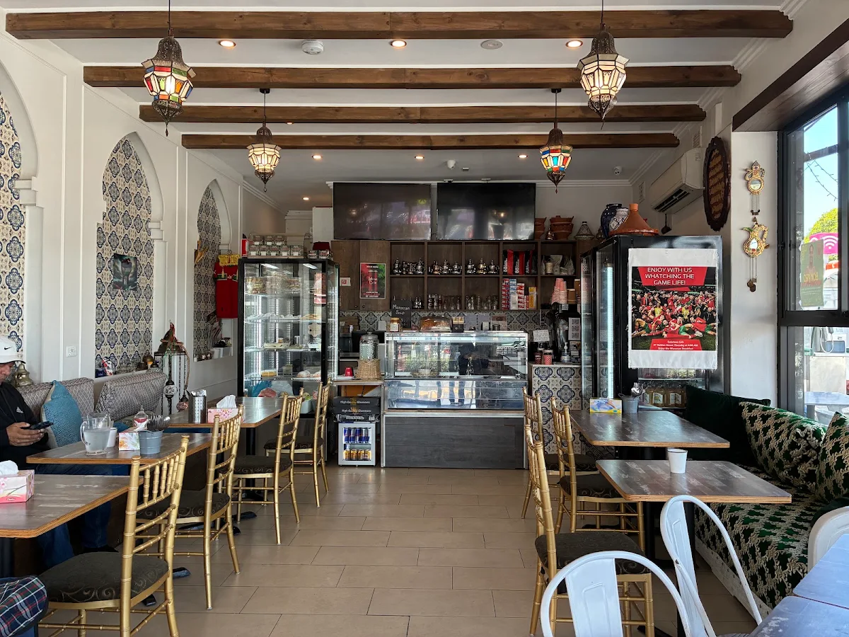 Vibe, Sultano cafe