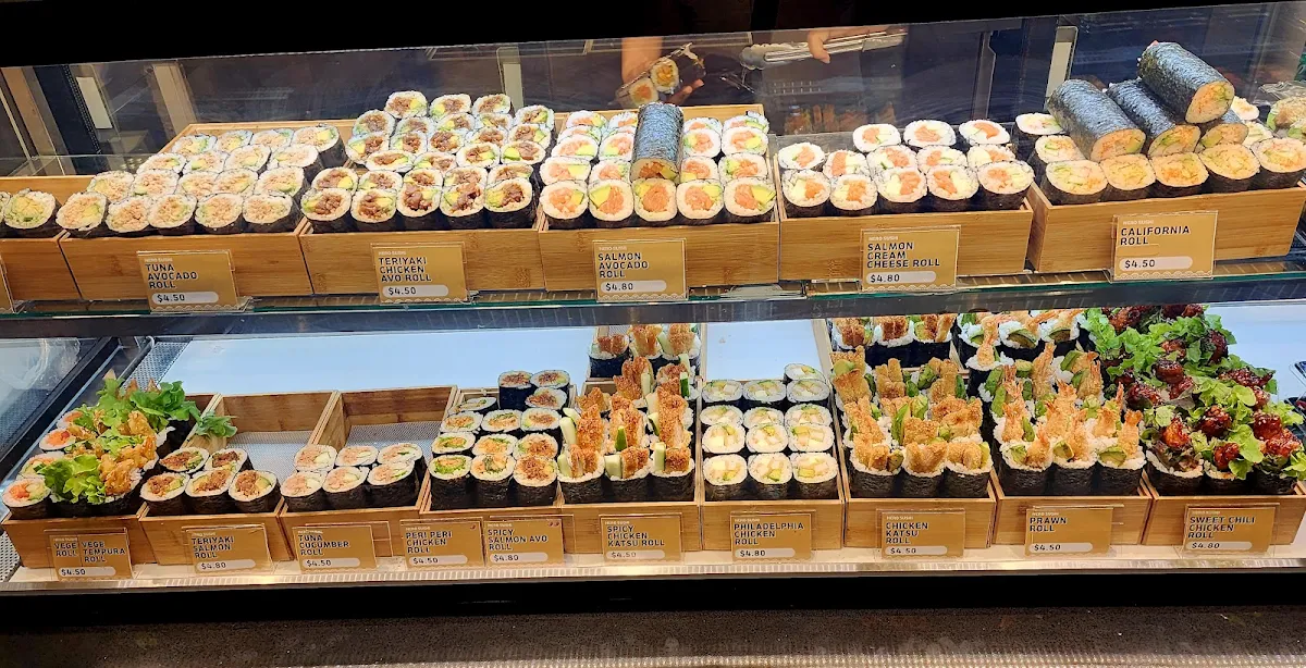 Menu, Super Sushi Night Market