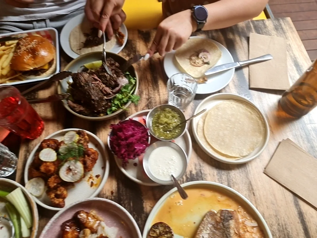 Food & drink, Moon Dog World