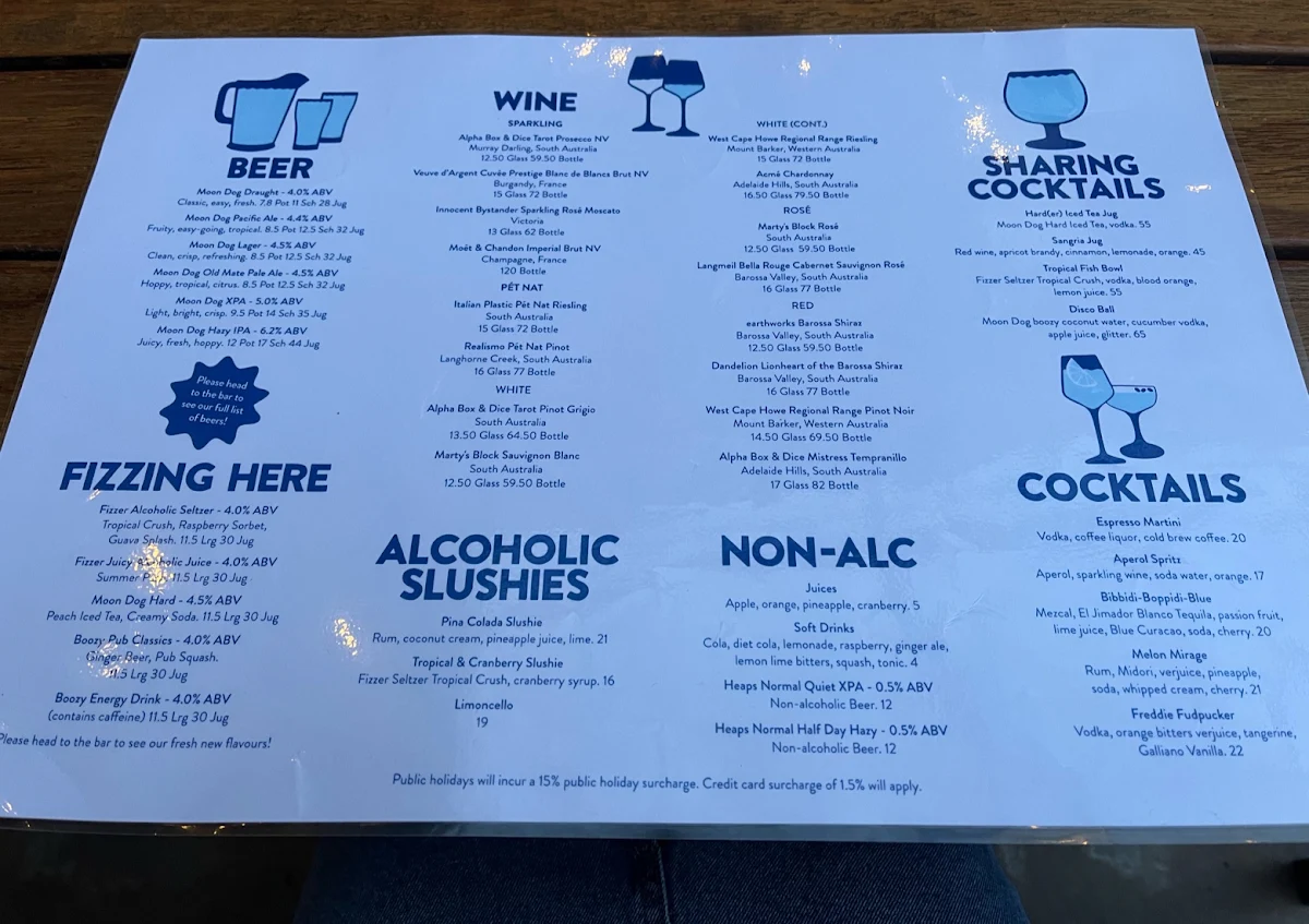 Menu, Moon Dog World