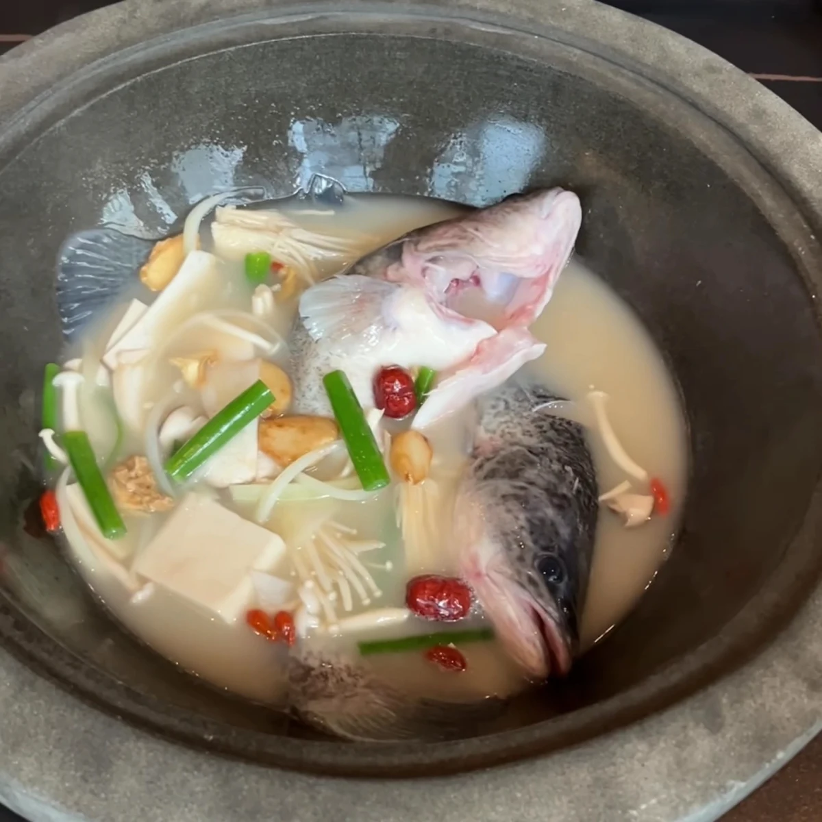 Food & drink, 妙小厨蒸汽石锅鱼 Miu Yunnan Steam Pot