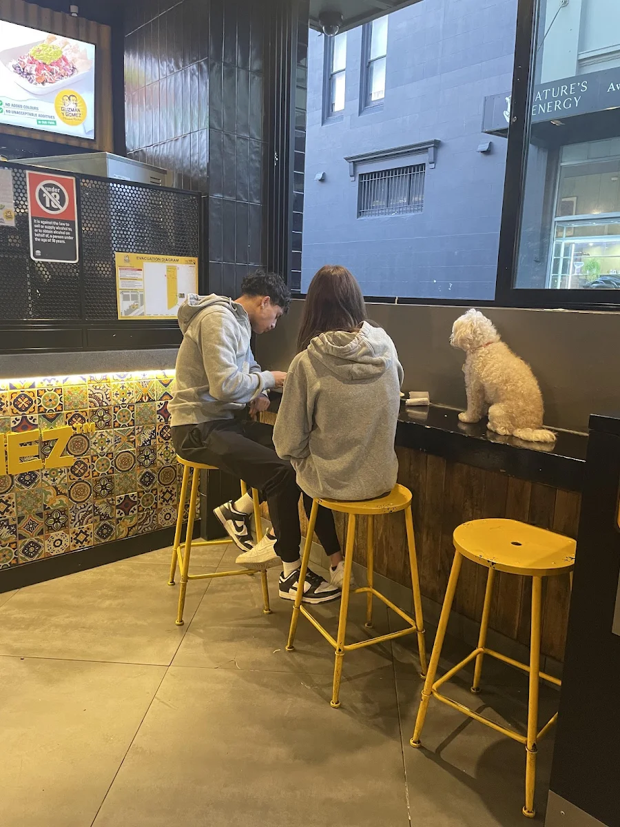 Vibe, Guzman y Gomez - Newtown