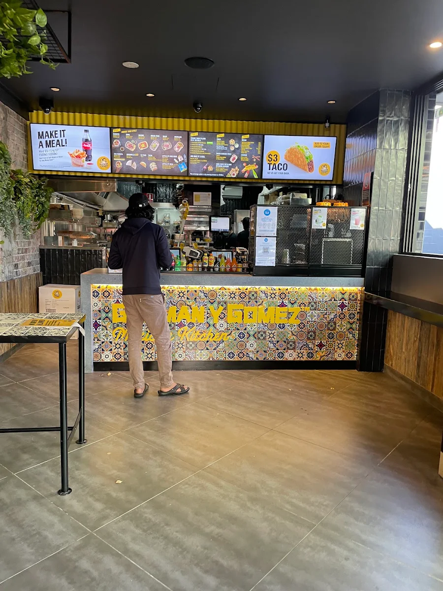 Vibe, Guzman y Gomez - Newtown