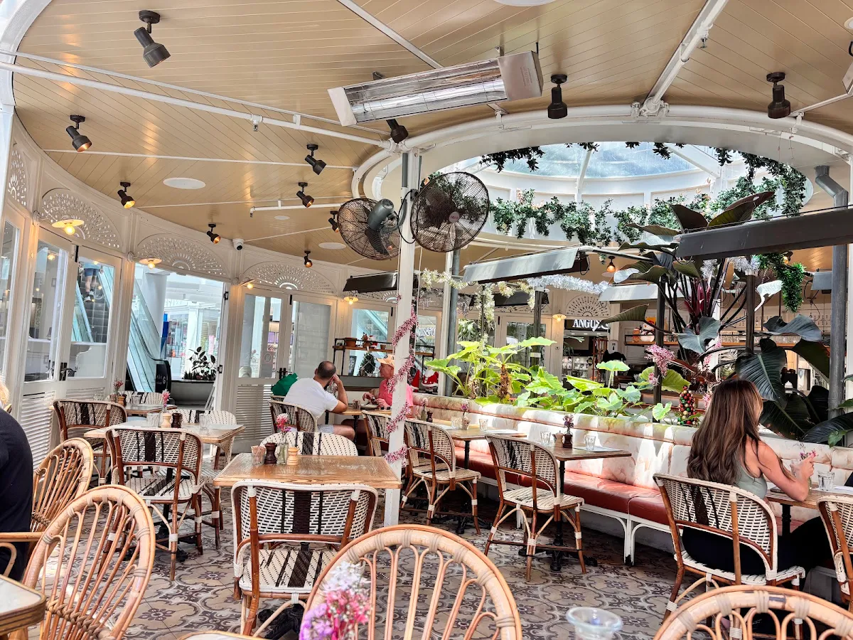Vibe, Flower Child Cafe Warringah