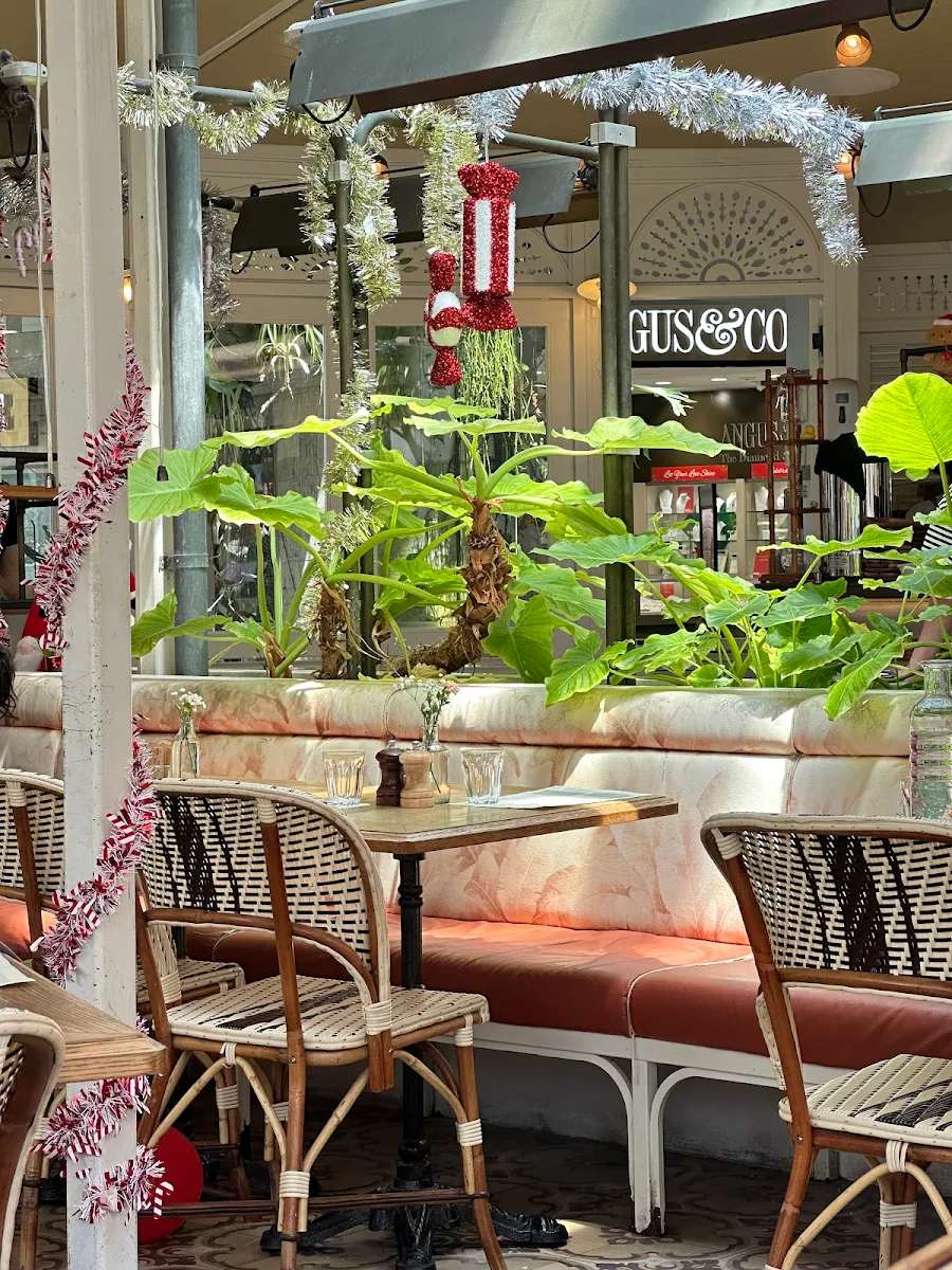 Vibe, Flower Child Cafe Warringah