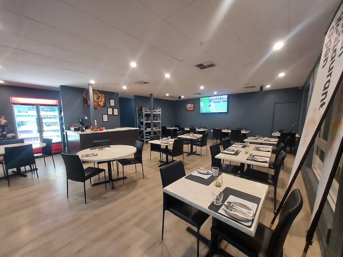 Vibe, The Golden Spoon Indian cuisine