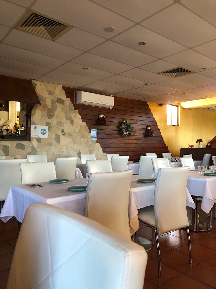 Vibe, Harbour Thai Restaurant