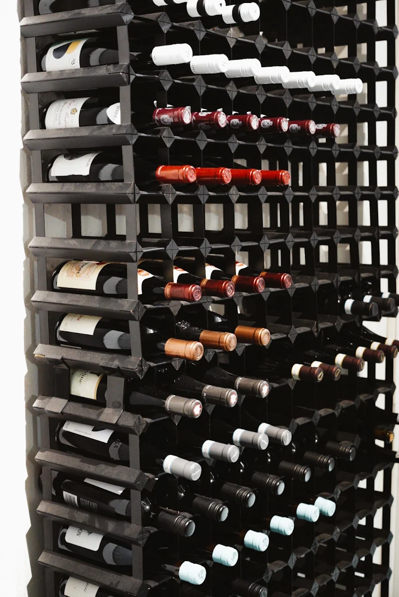 Vibe, Normandy Wine & Grill
