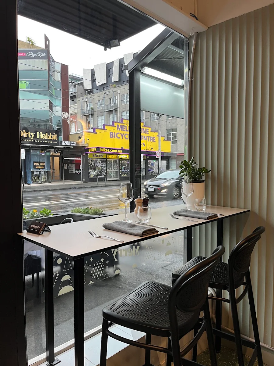 Vibe, Normandy Wine & Grill