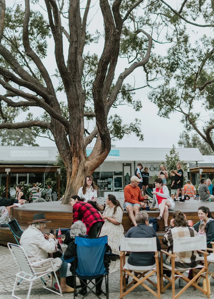Vibe, The Local Jervis Bay