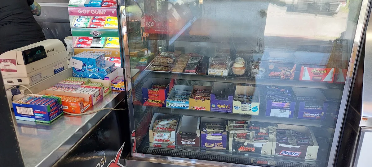 Vibe, Roadside Snacks