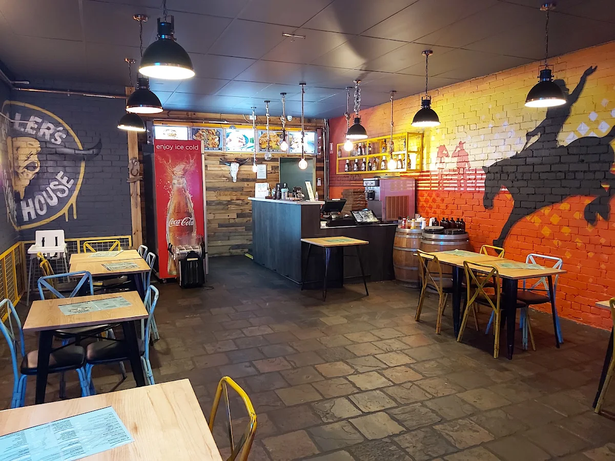 Vibe, Butler's Smokehouse
