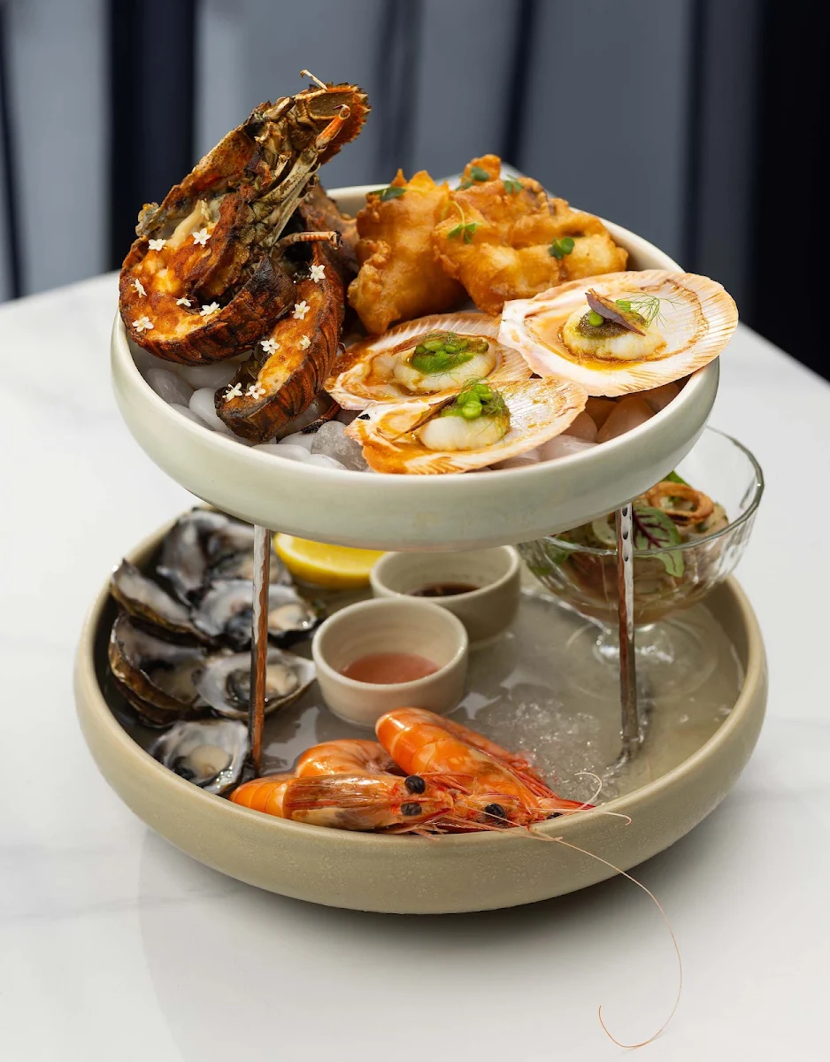 Food & drink, Blowfish Seafood ★ Steak ★ Bar
