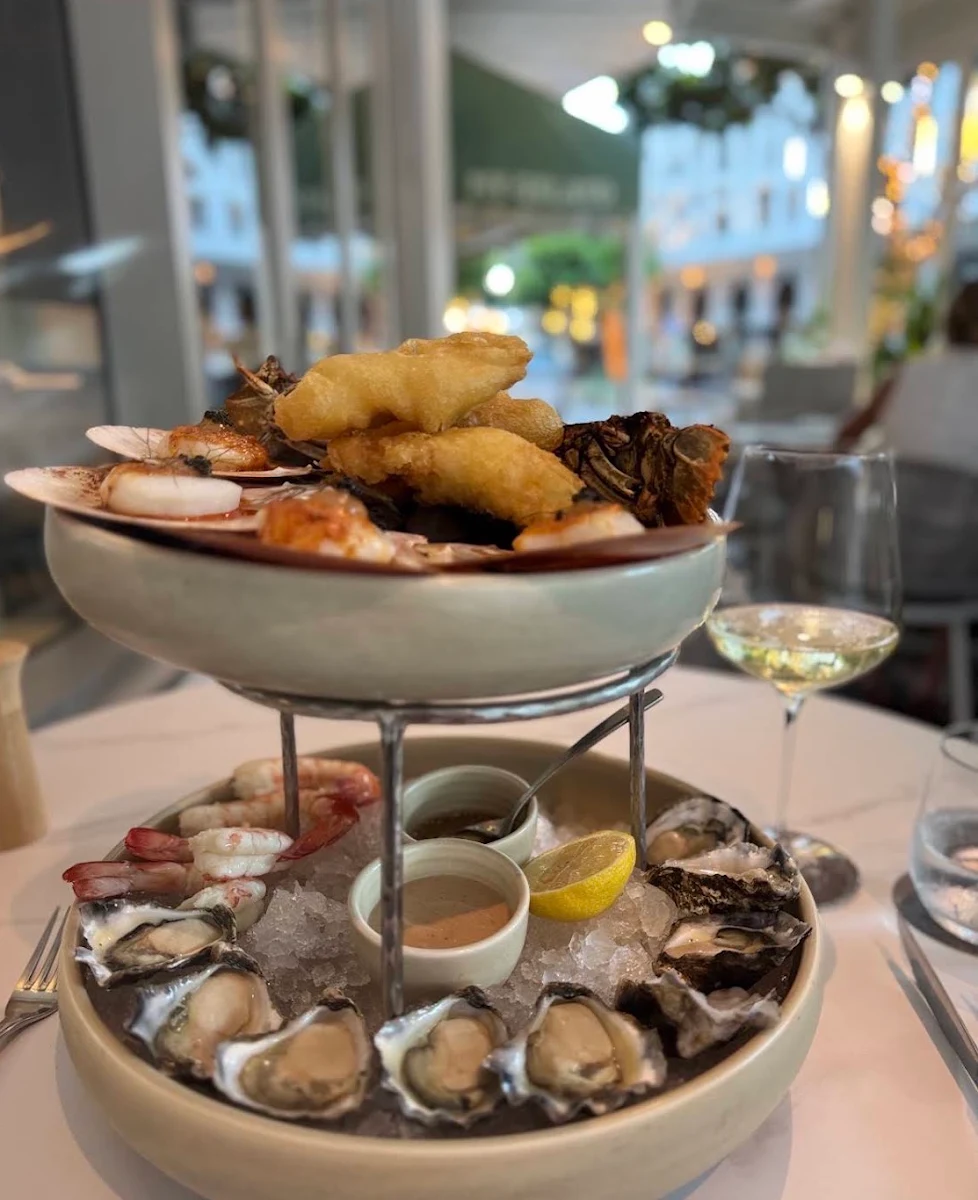 Food & drink, Blowfish Seafood ★ Steak ★ Bar