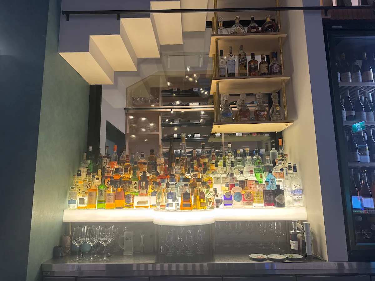 Vibe, Blowfish Seafood ★ Steak ★ Bar