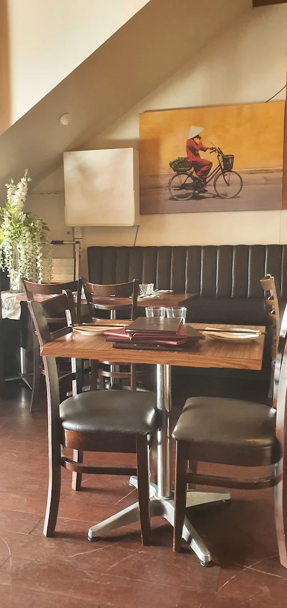 Vibe, Bay Tinh Vietnamese Restaurant
