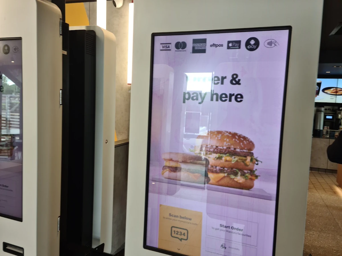 Vibe, McDonald's Dickson