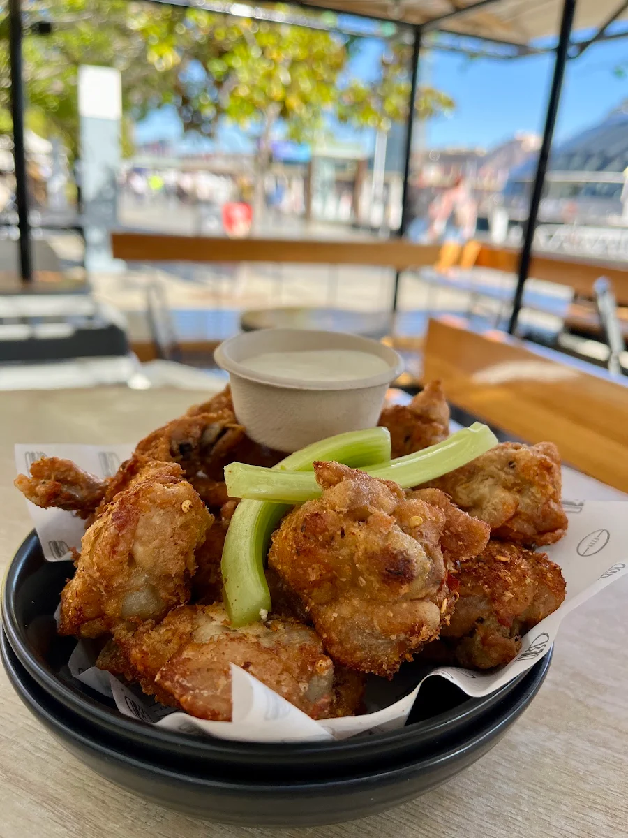 Food & drink, The Sporting Globe x 4 Pines - King Street Wharf