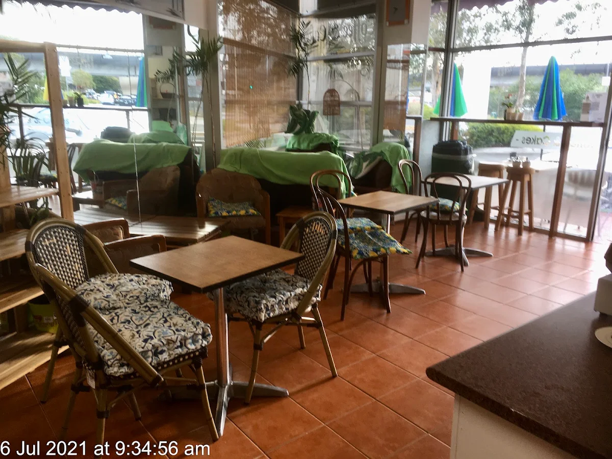 Vibe, KM minimart