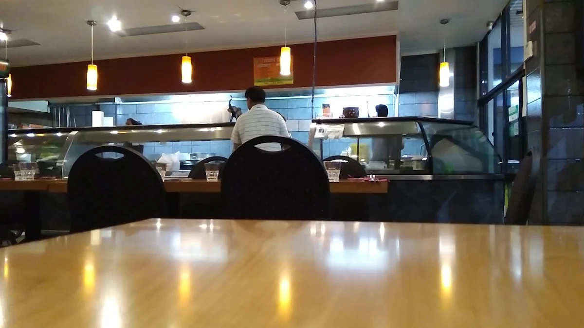 Vibe, Mahendra's Indian Cuisine