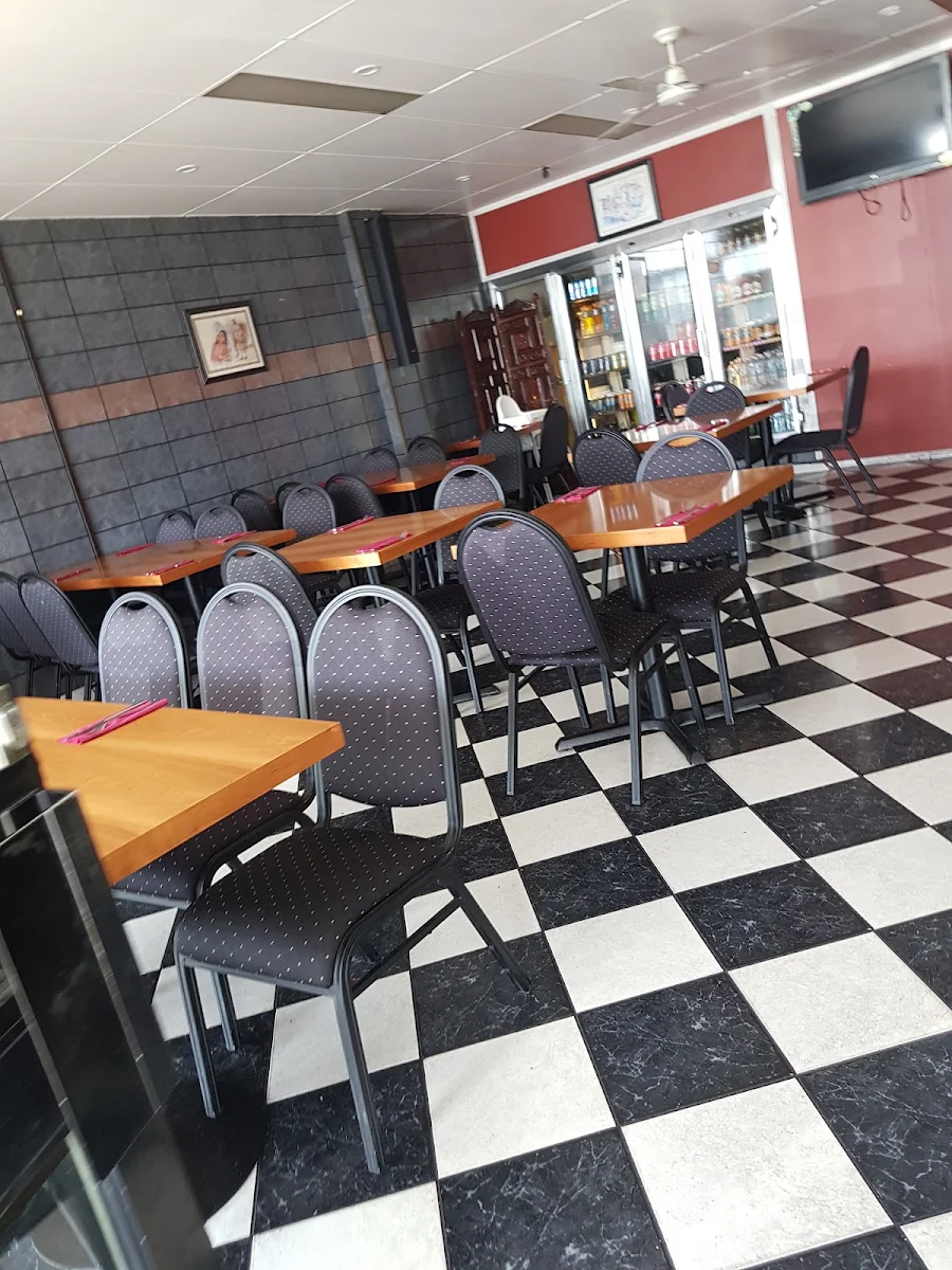 Vibe, Mahendra's Indian Cuisine