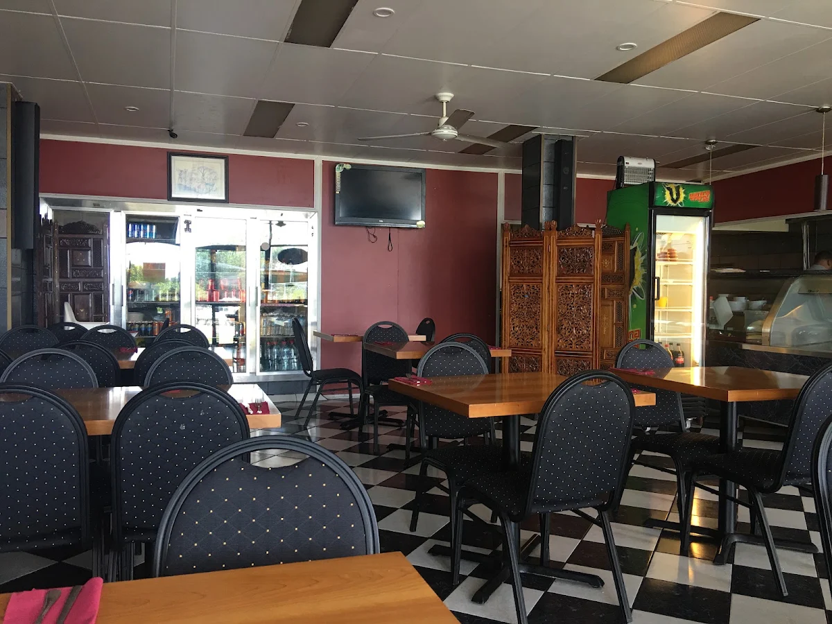 Vibe, Mahendra's Indian Cuisine