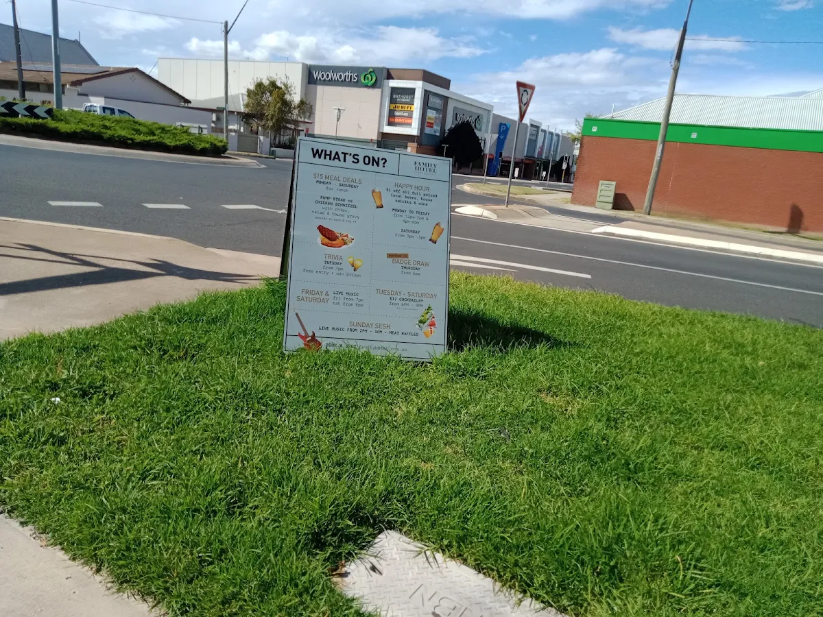 Menu, Family Hotel