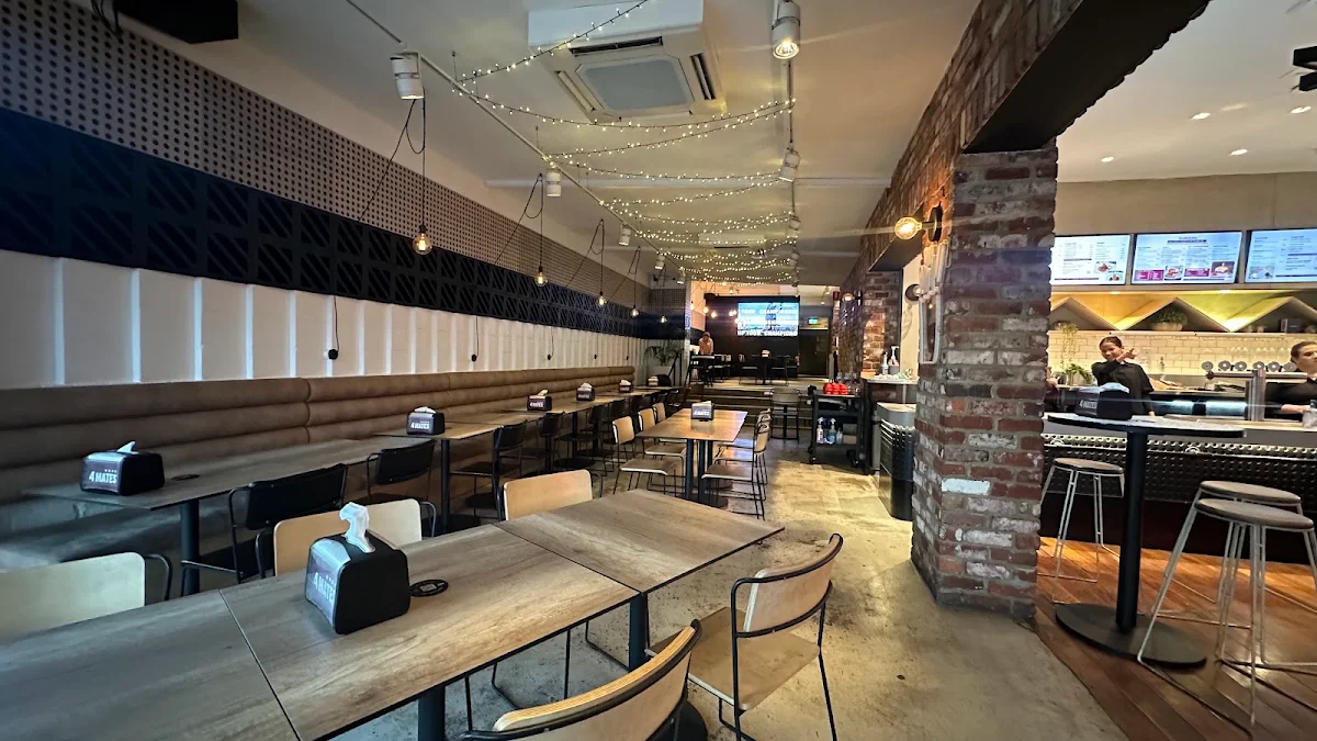 Vibe, 4 Mates Bar & Grill - Mt Lawley