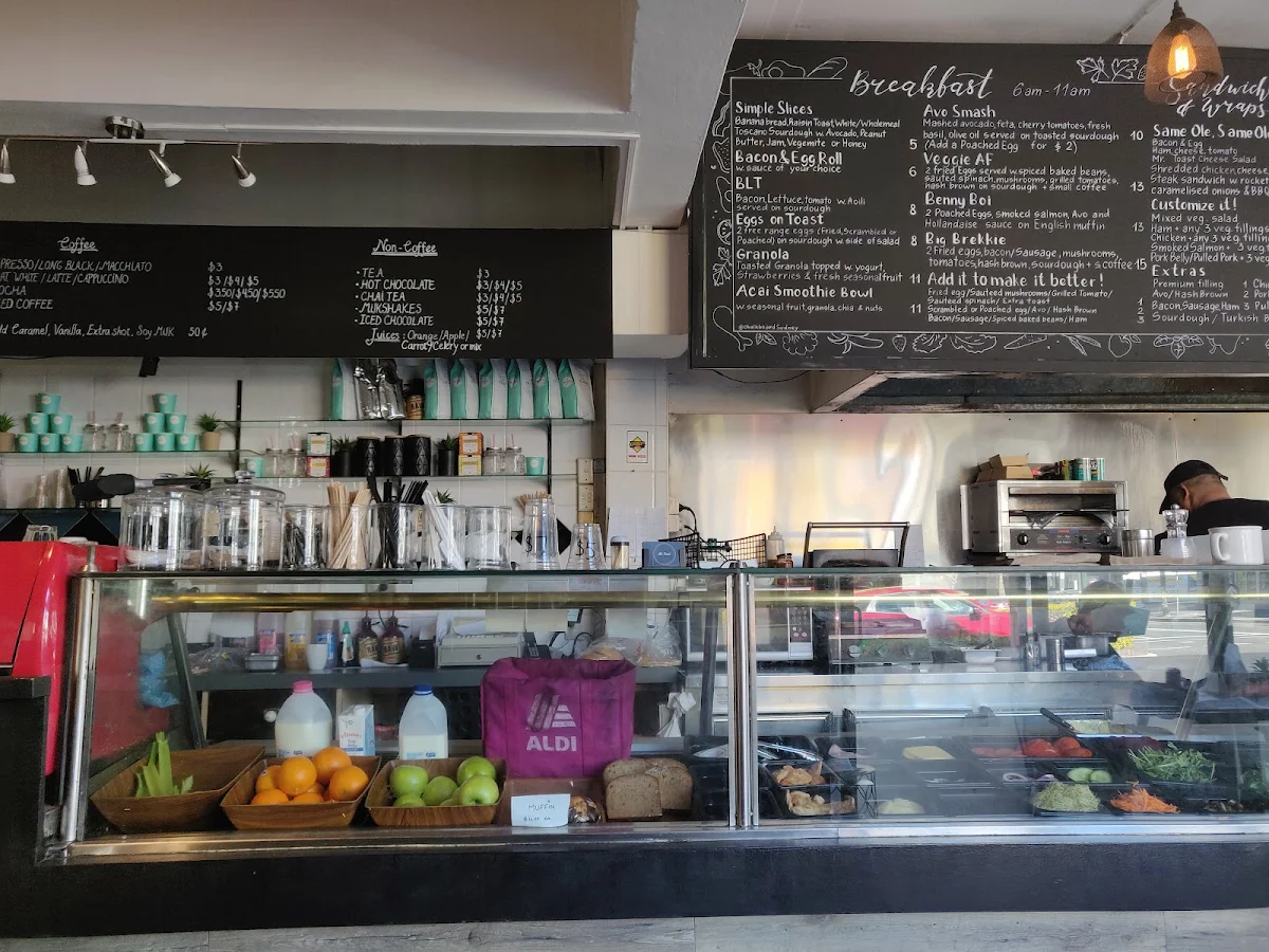 Vibe, Mr Toast Cafe