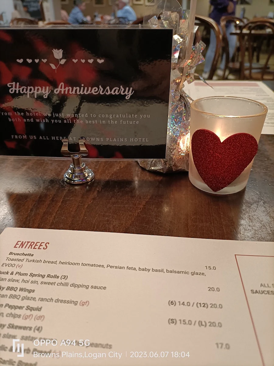 Menu, Browns Plains Hotel