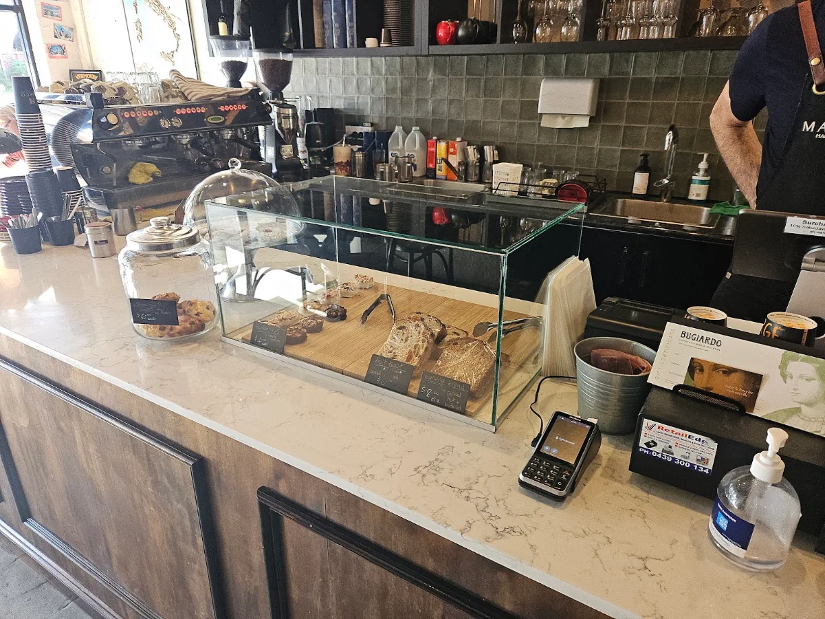 Vibe, Bugiardo Espresso Bar & Osteria