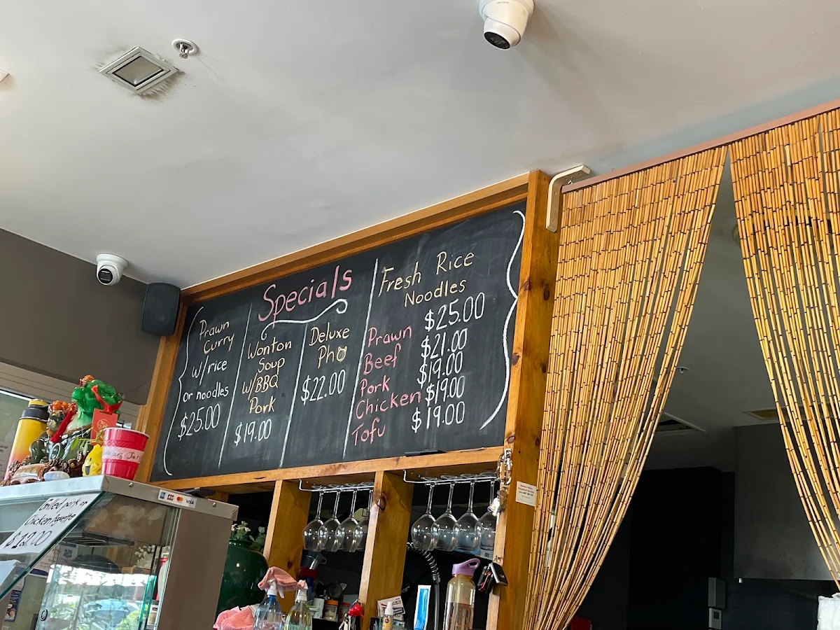 Menu, Tam's Kitchen