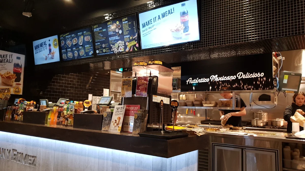 Vibe, Guzman y Gomez - Fountain Plaza