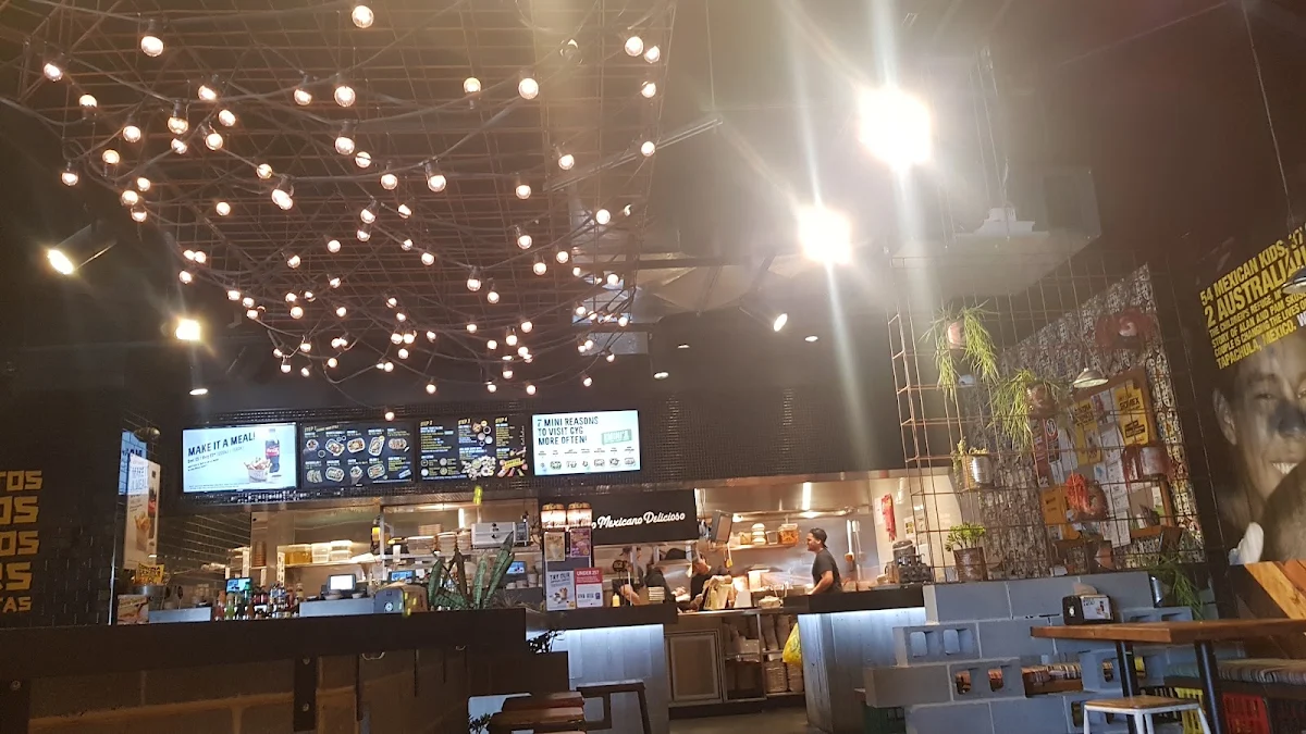 Vibe, Guzman y Gomez - Fountain Plaza