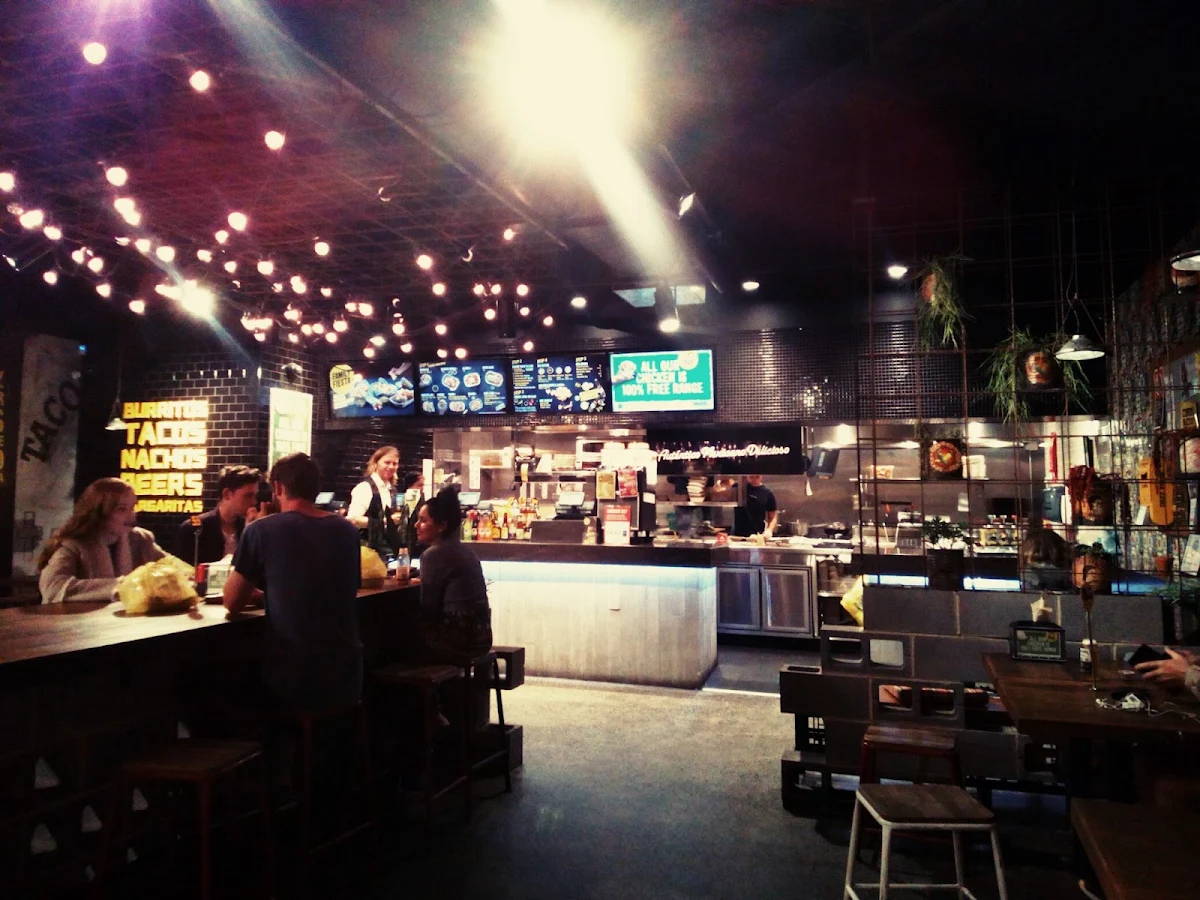 Vibe, Guzman y Gomez - Fountain Plaza