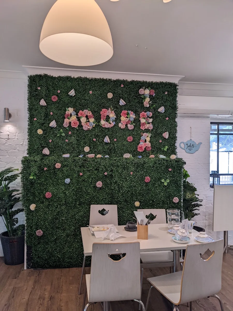 Vibe, Adore Tea Teahouse & Boutique - Mitchell