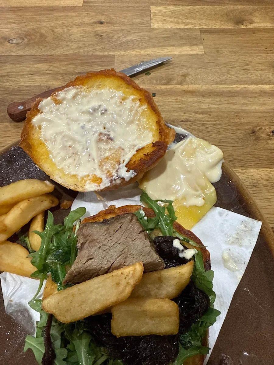 Food & drink, Benchmark on Booner