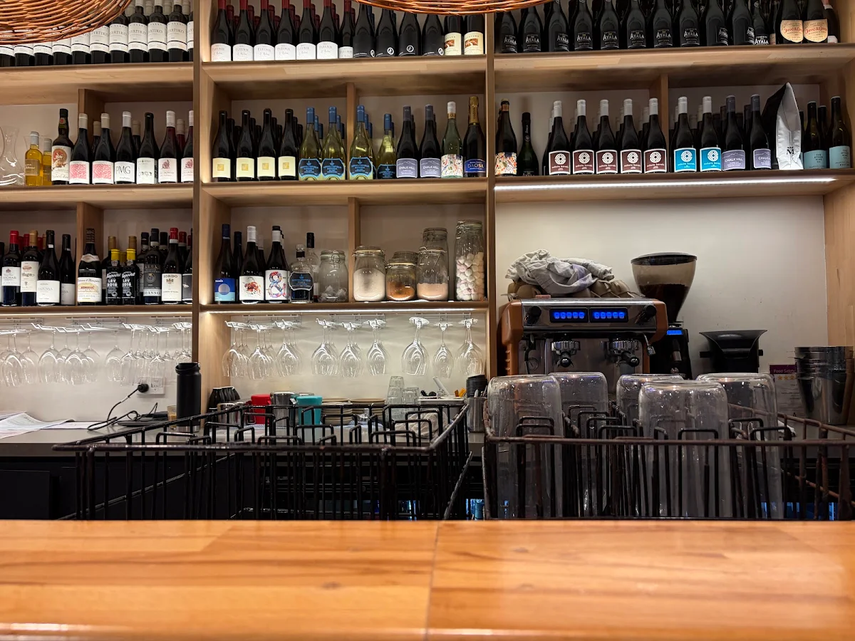 Vibe, Olive Restaurant