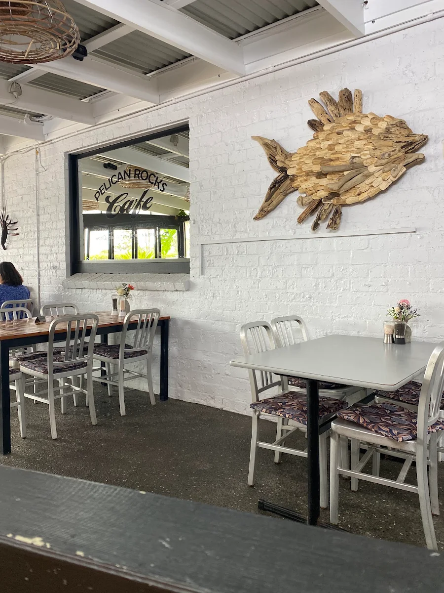 Vibe, Pelican Rocks Seafood Restaurant & Cafe