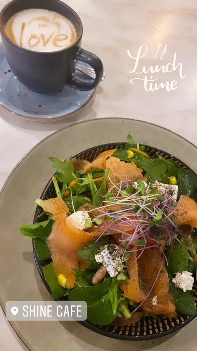 Food & drink, SHINE CAFE