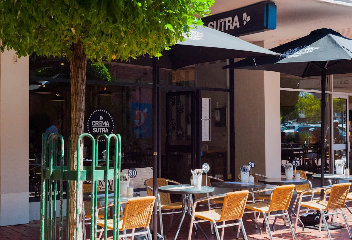 Vibe, SHINE CAFE