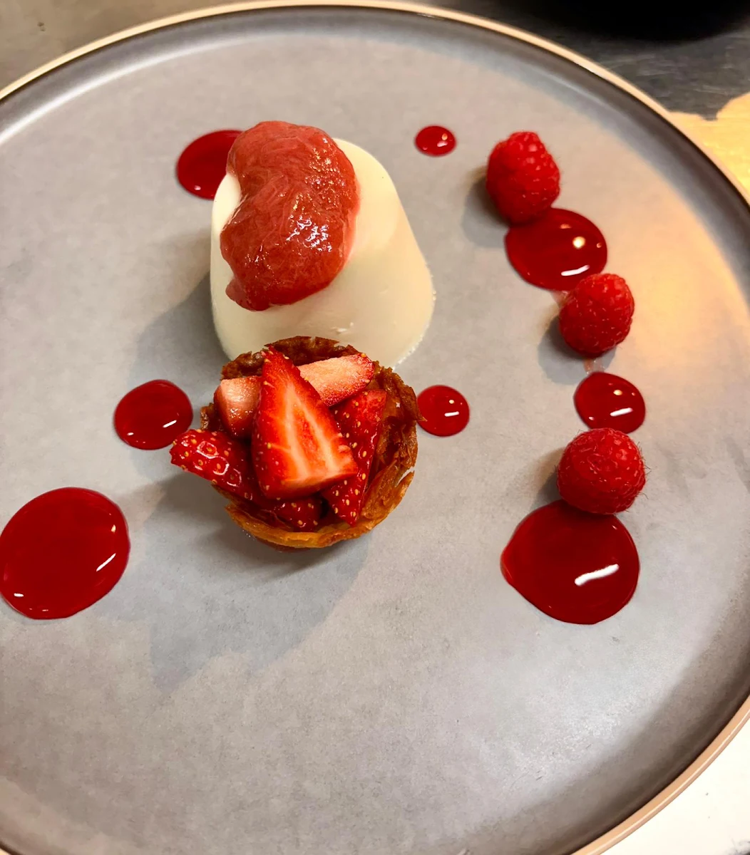 Food & drink, The Iron Vine Restaurant