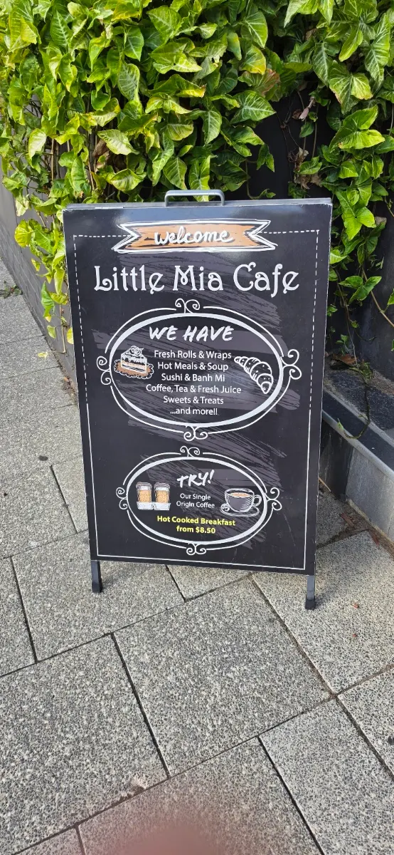 Menu, Little Mia Cafe