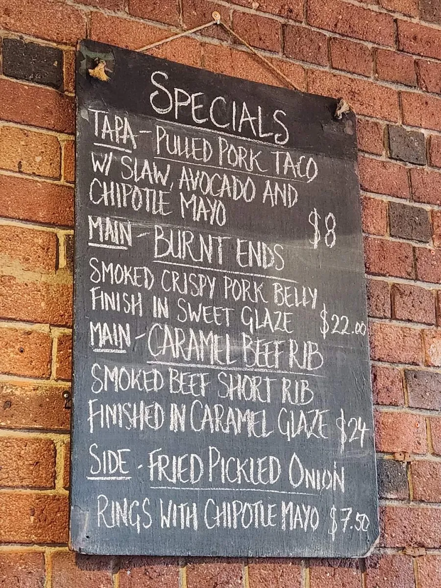 Menu, Red Smoke Bendigo