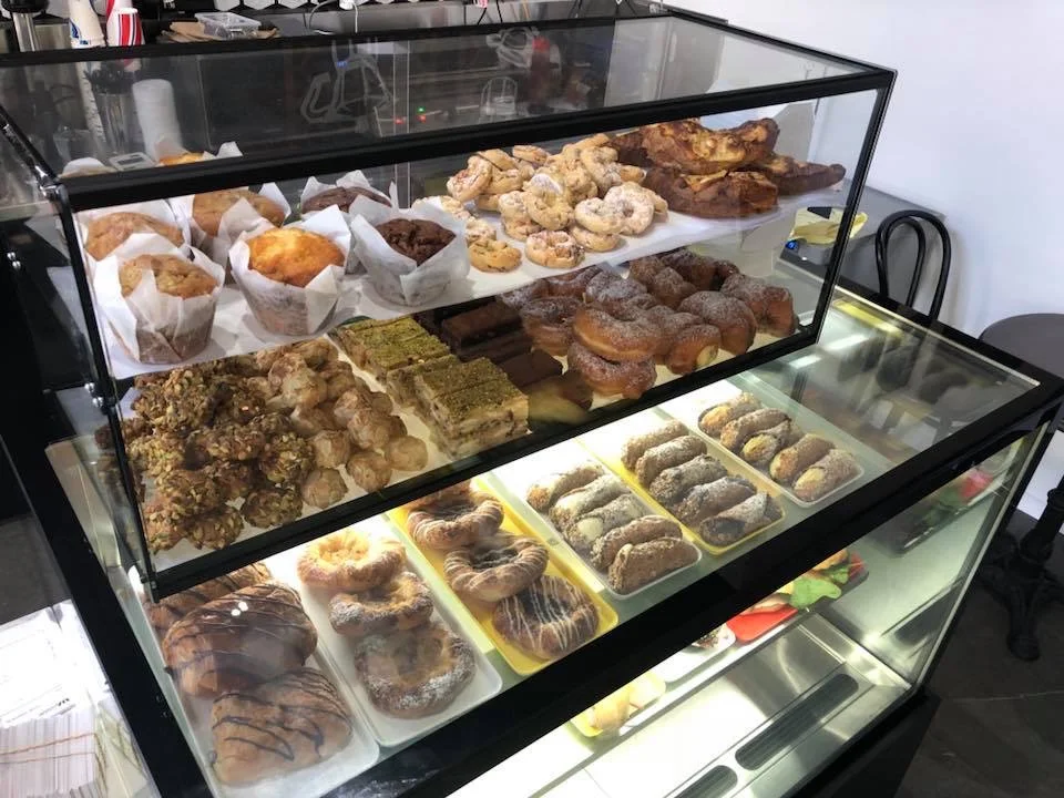 Vibe, Valentino's Cafe
