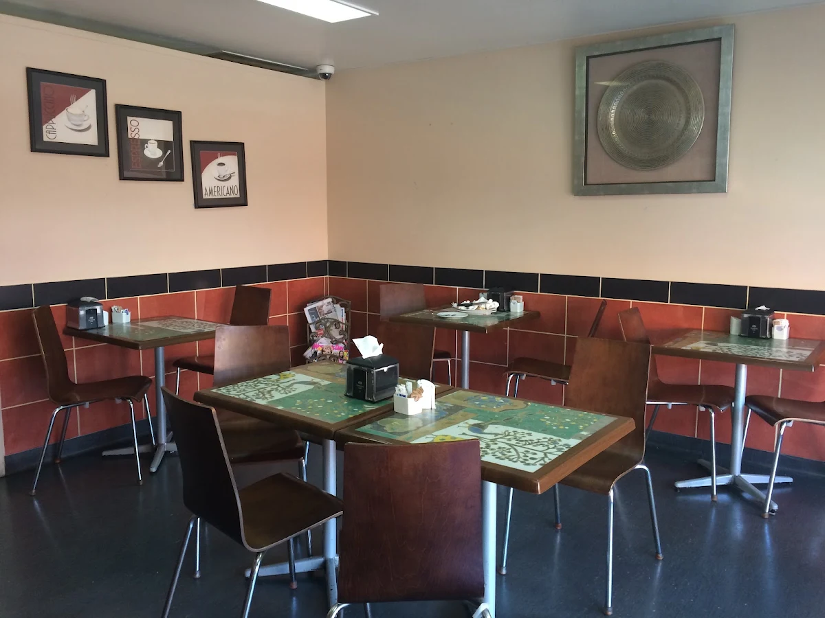 Hoe Inn Take Away and Cafe cover