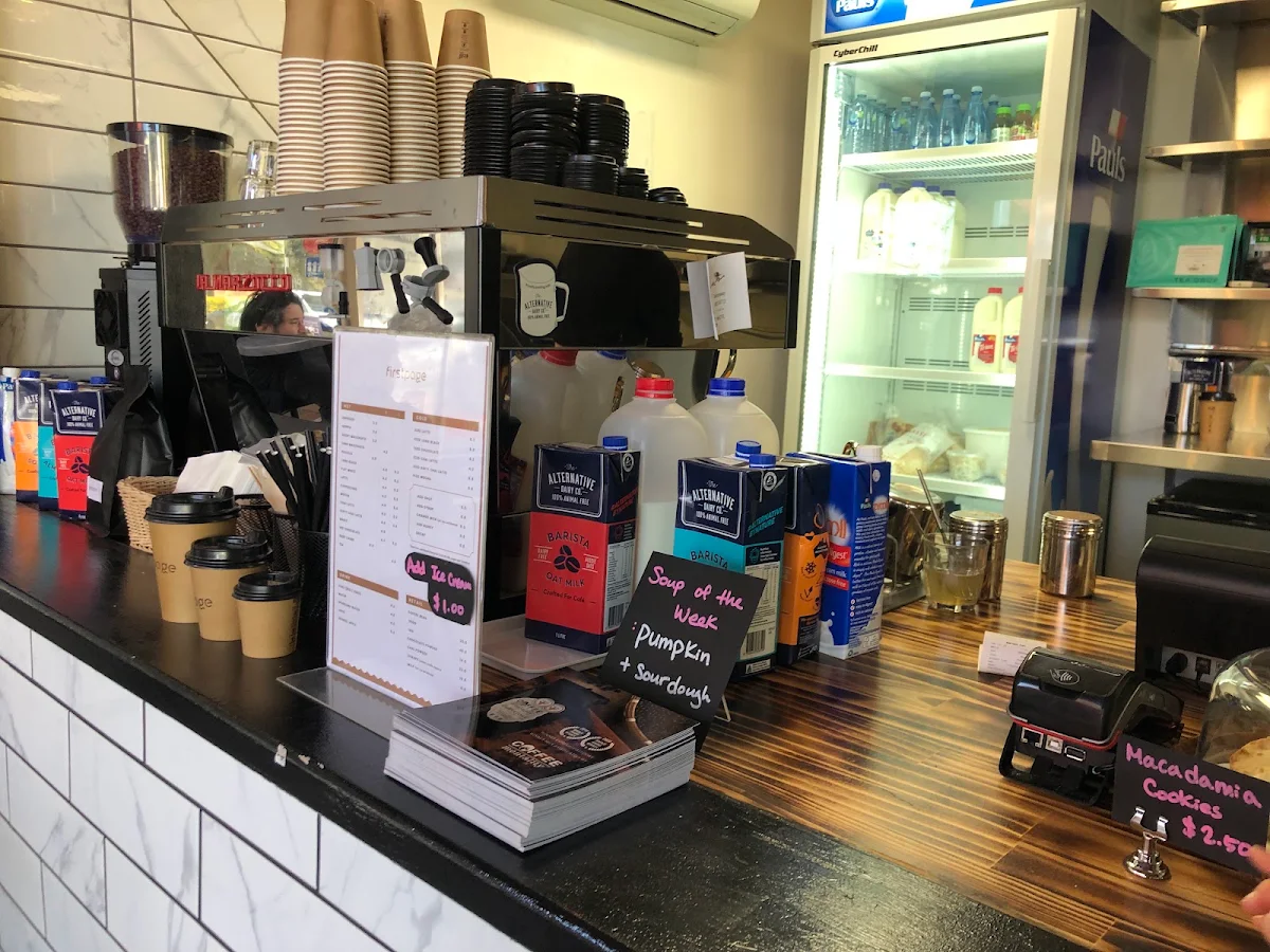 Vibe, Firstpage Cafe