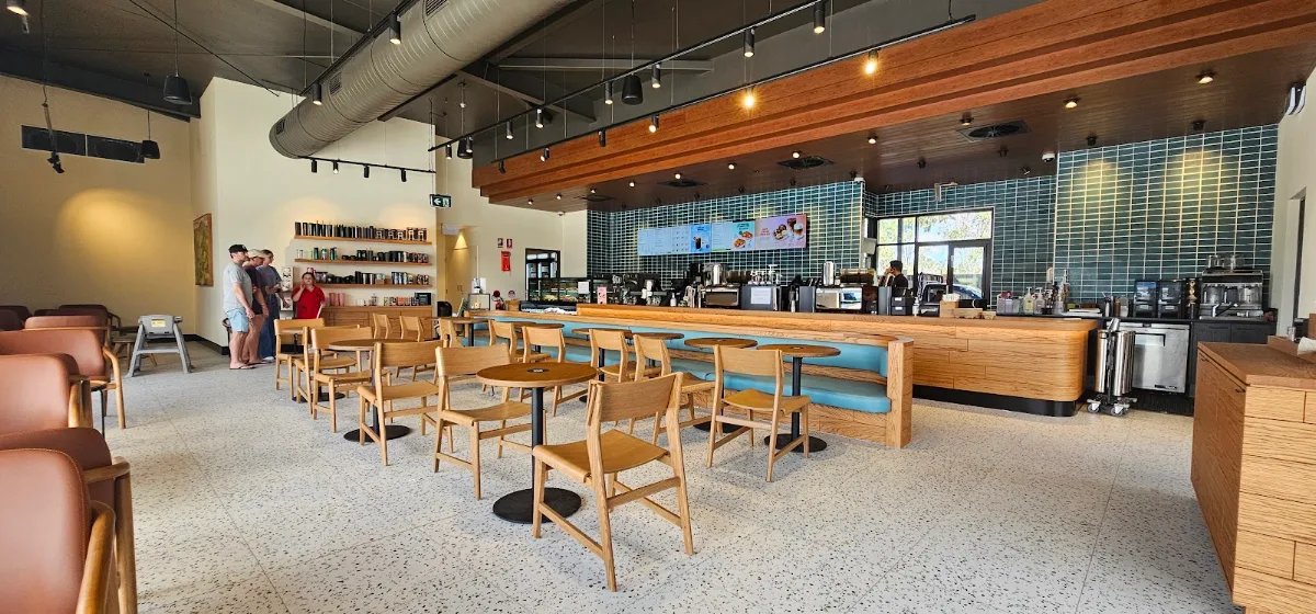 Vibe, Starbucks Ripley